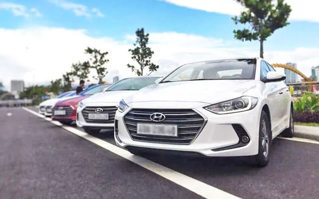 thuê xe dịch vụ